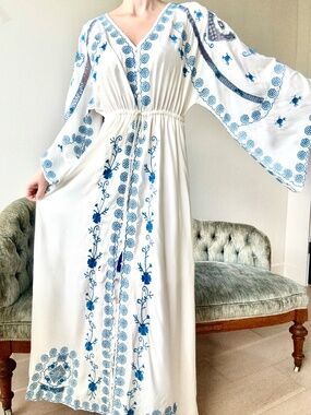 White Blue Embroidered Boho Maxi Dress Duster Angel Sleeve Small Lined Slit
